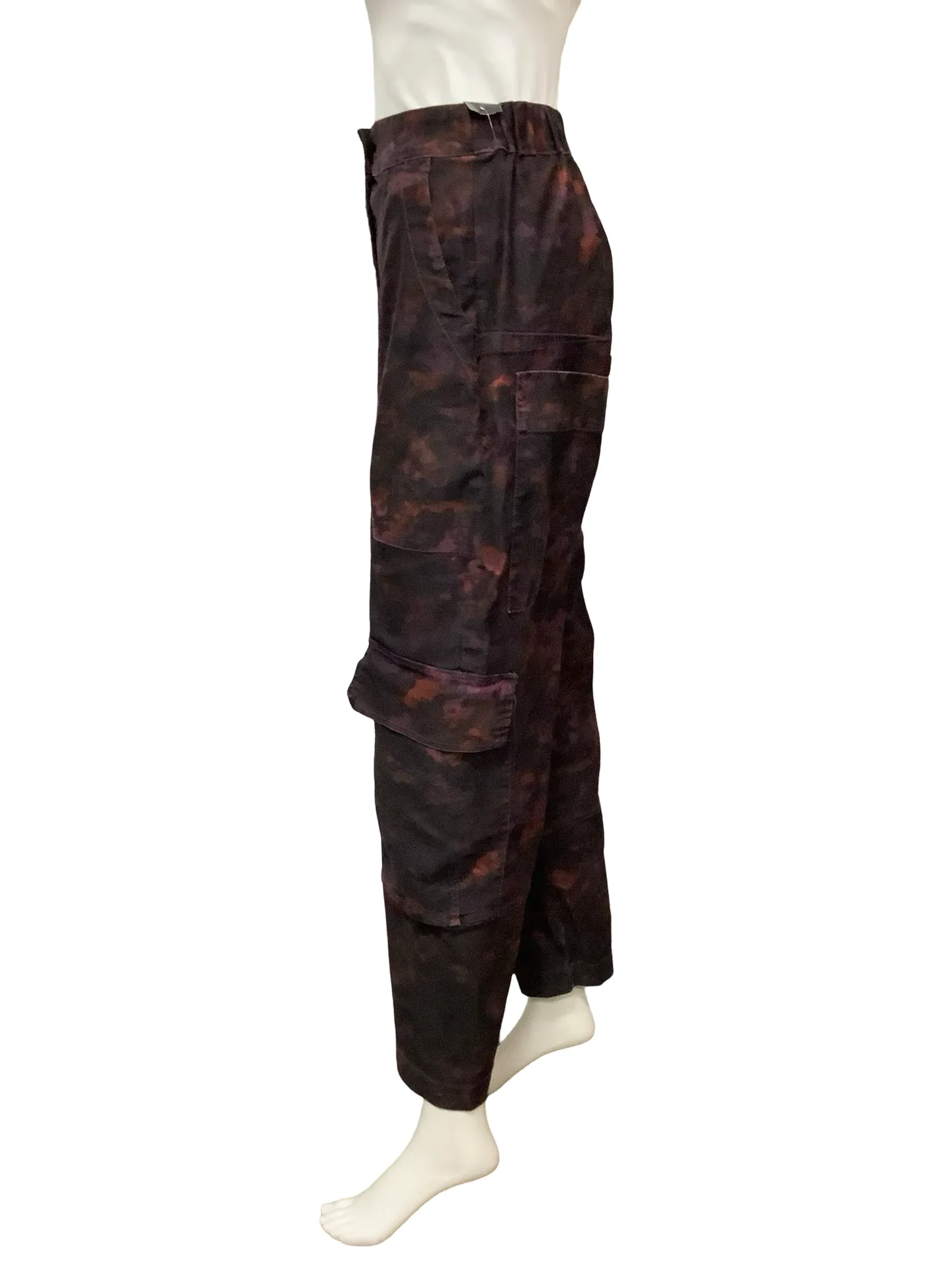 Alembika High Waisted Camo Print Pants Size: S, 1