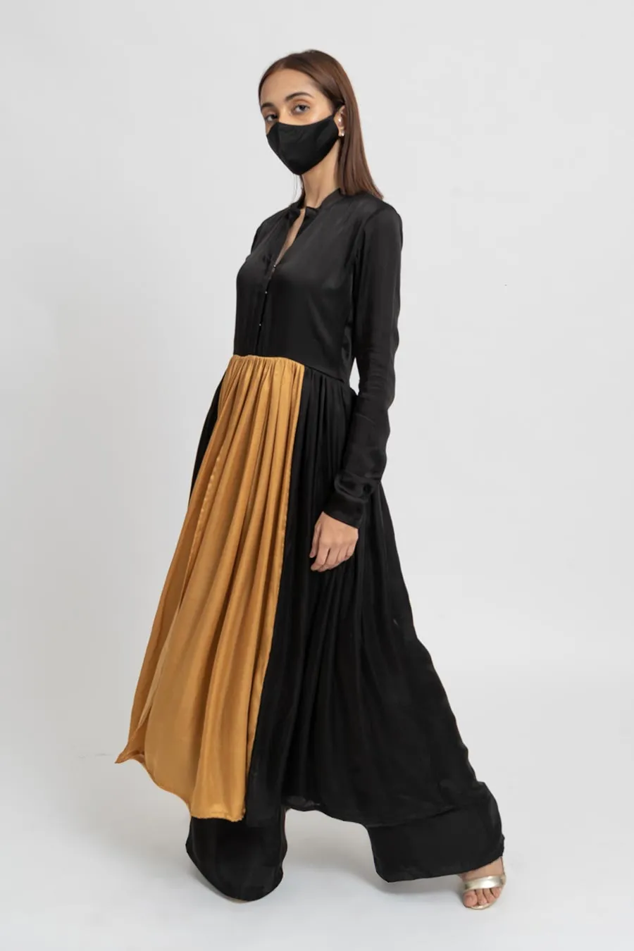 Black & Gold Co-Ord Set With Mask