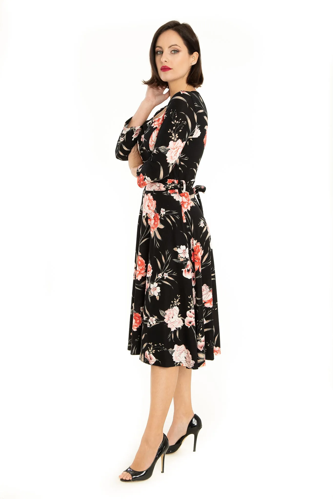 Black Chrysanthemum Pattern Knit Dress