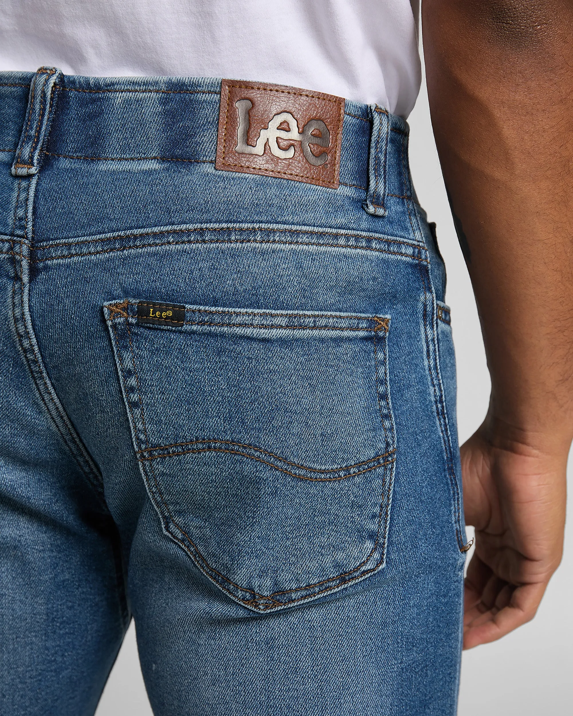 Lee Straight Fit Extreme Motion Mens Jeans - General