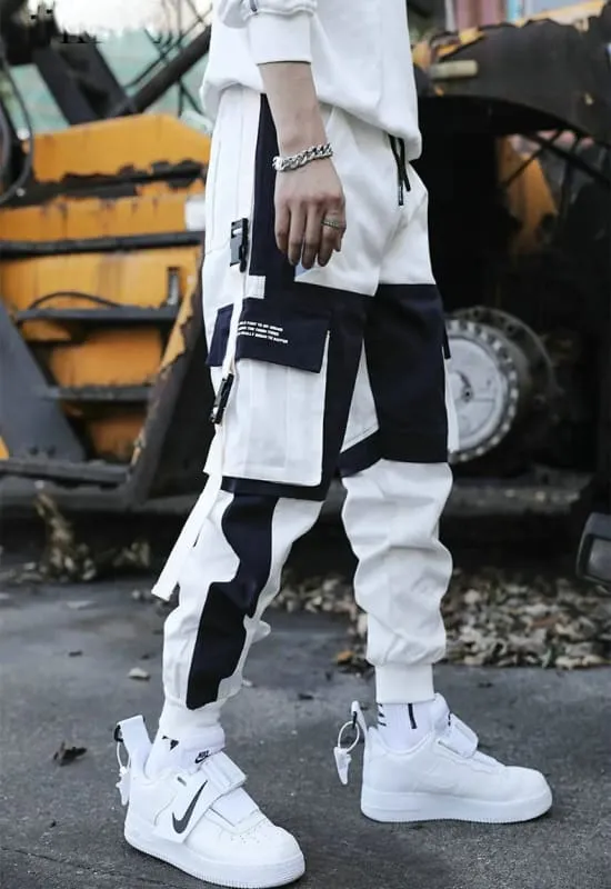 Mens Streetwear Multi Pocket Cargo Harem Pants in Black and White