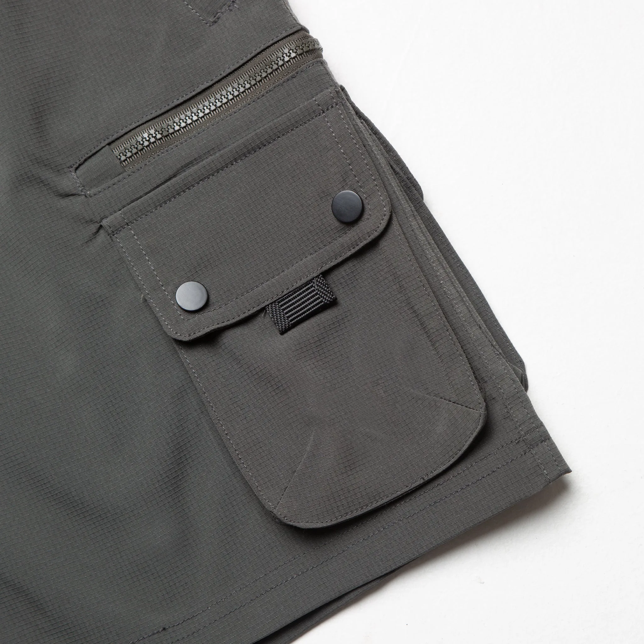 Mesh Pocket Cargo Short | Grey