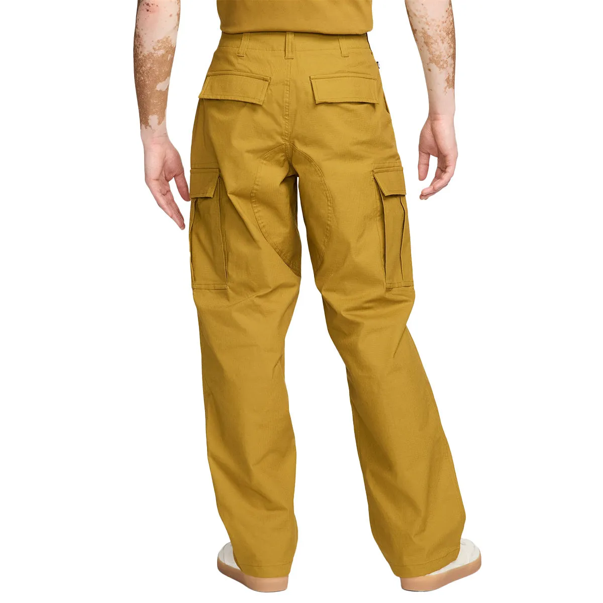 Nike SB - Kearny Cargo Pants Yellow
