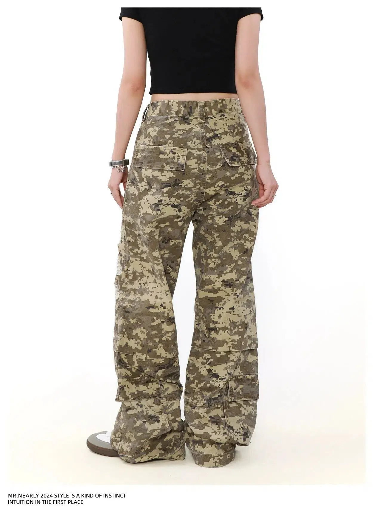 Ripped Hole Camouflage Cargo Pants