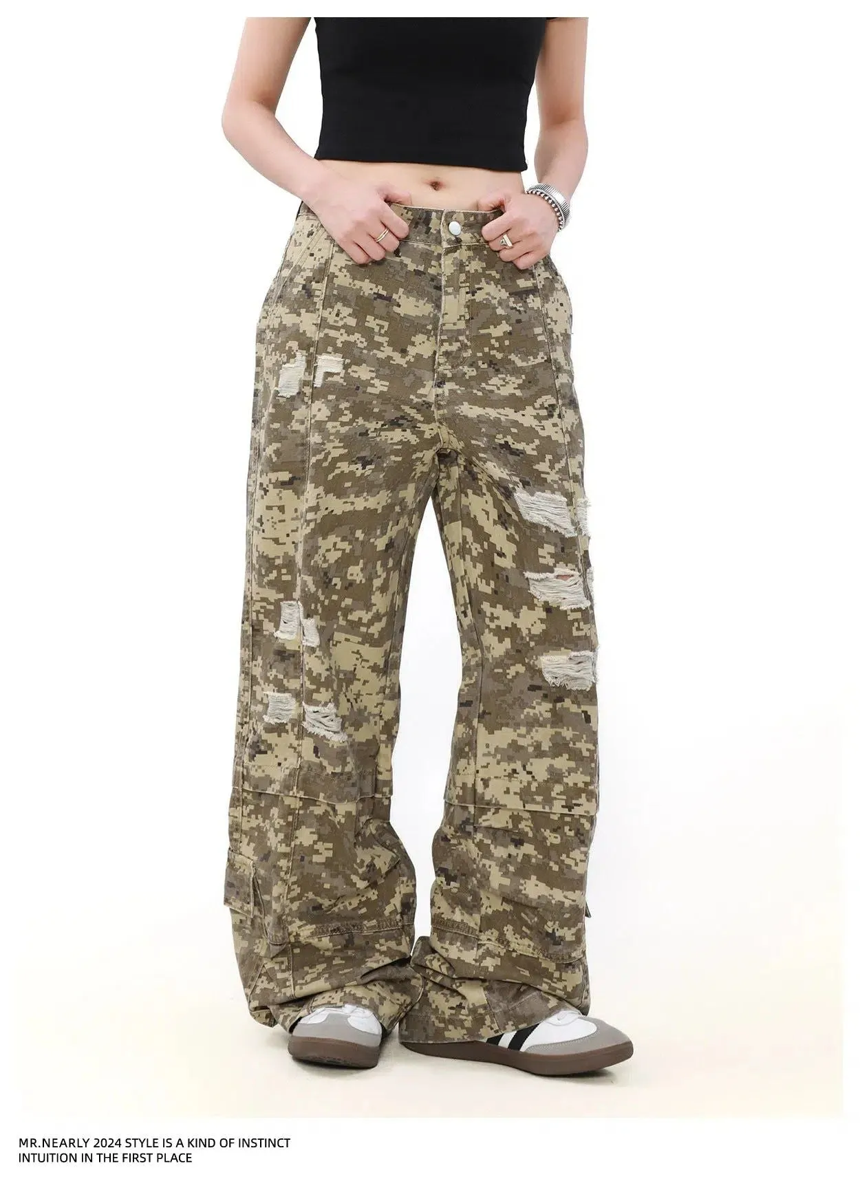 Ripped Hole Camouflage Cargo Pants